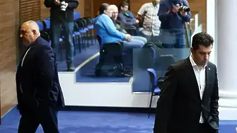Петков и Борисов в нов спор за антикорупционната комисия